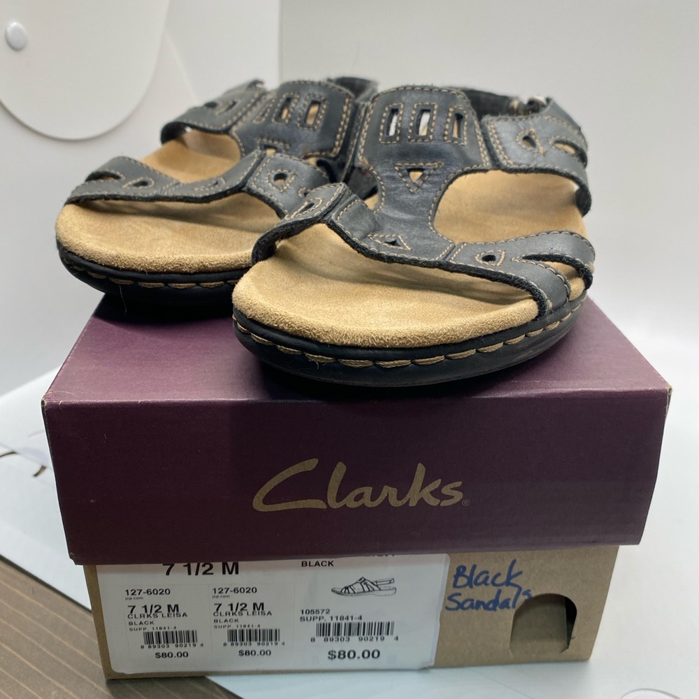 Clarks women’s Leisa Sandals, size 7.5 black